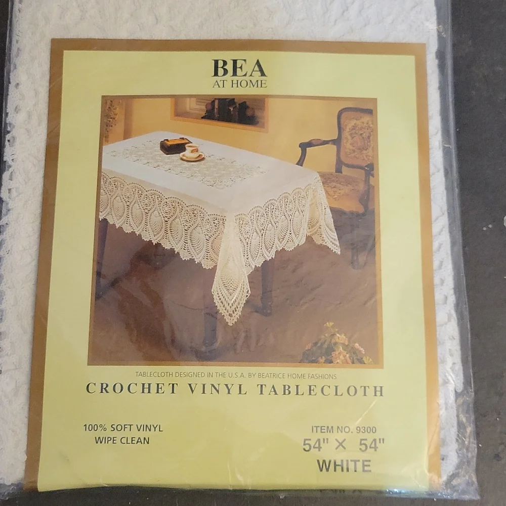 BEA AT HOME Crochet Vinyl Tablecloth 54×54 White Sealed Pkg